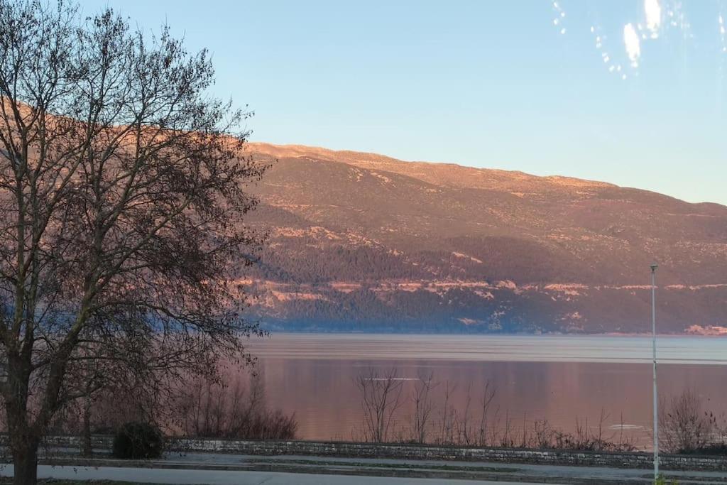 η πέρλα της λίμνης/ The Lake's Pearl